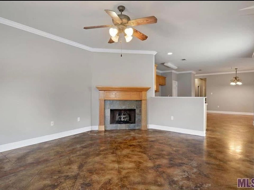 1st image of 17139 Chenier Dr #B