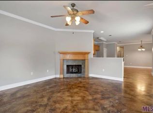 17139 Chenier Dr #B, Prairieville, LA 70769