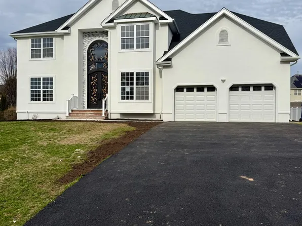 9 Lavender Dr, Piscataway, NJ 08854