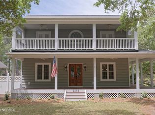 6498 Walden Pond Ln, Southport, NC 28461