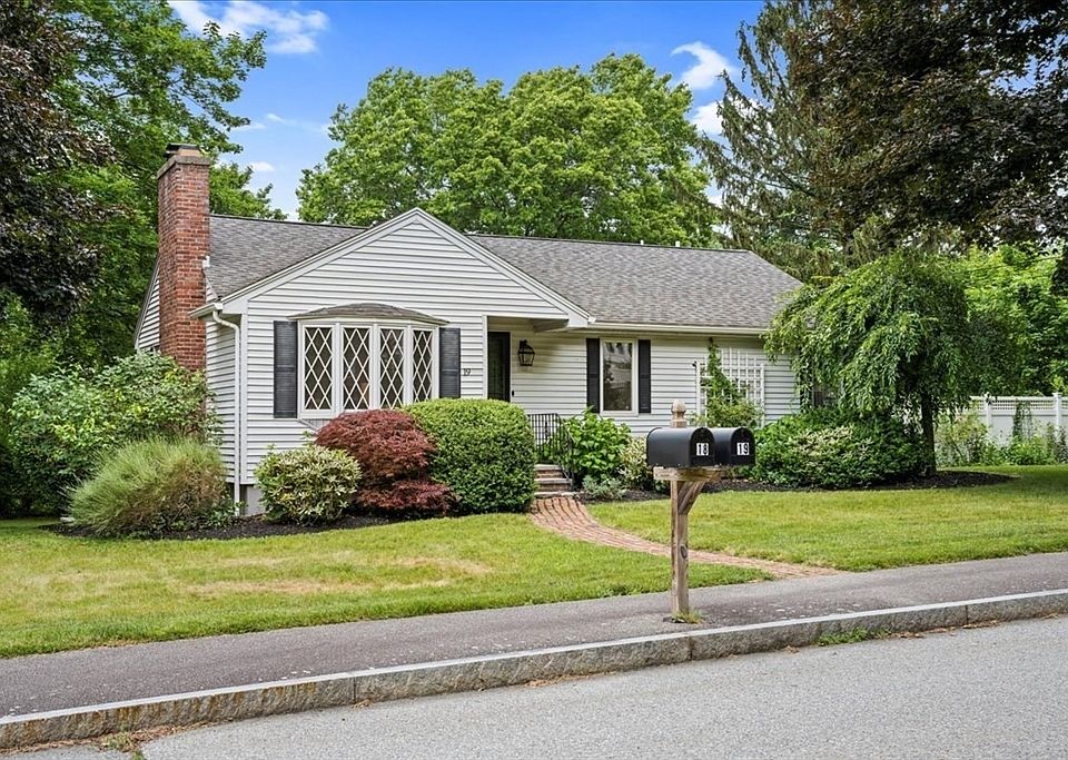 1st image of 19 Armstrong Dr