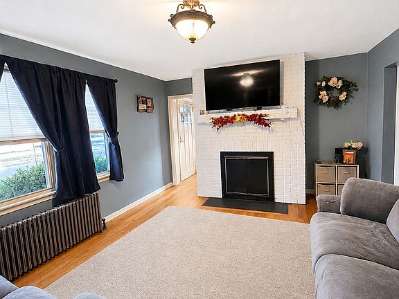 2nd image of 14 Detroit St