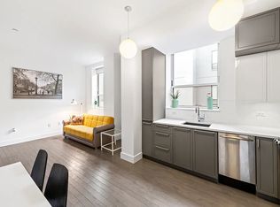 416 W 52nd St #411, New York, NY 10019