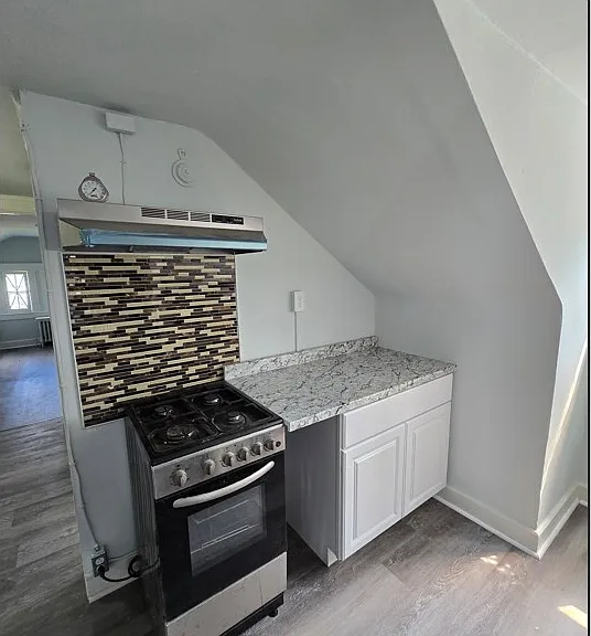 20 S Allen St #5 — Photo 16