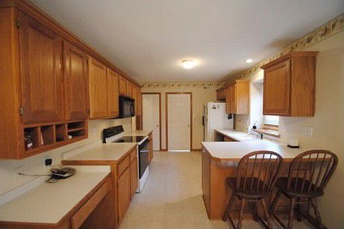 3rd image of 8621 N Christian Ave
