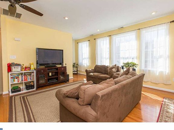 3rd image of 4471 Riverview Ln #66