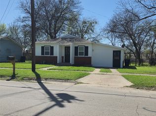 1207 N Anglin St, Cleburne, TX 76031
