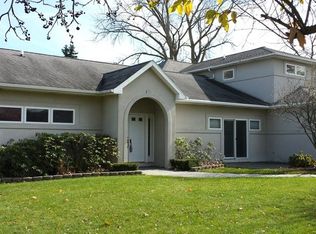 745 Rosedale Ave, Roselle, IL 60172