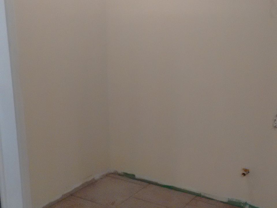 2nd image of 458 Wyona St APT 3