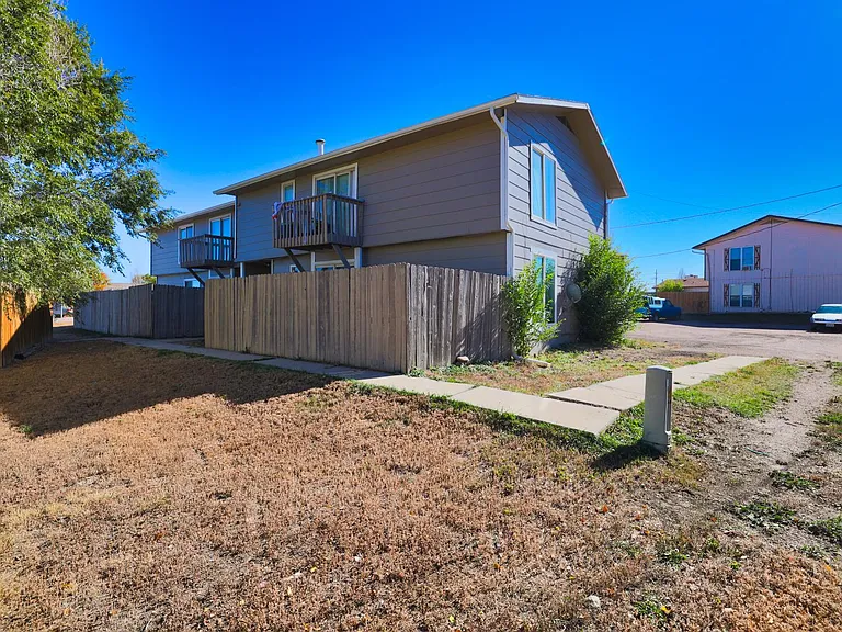 4390 Loomis Ave #A — Photo 40