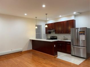 7001 Ridge Crest Ter, Brooklyn, NY 11209