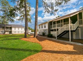 Windtree Apartment Homes