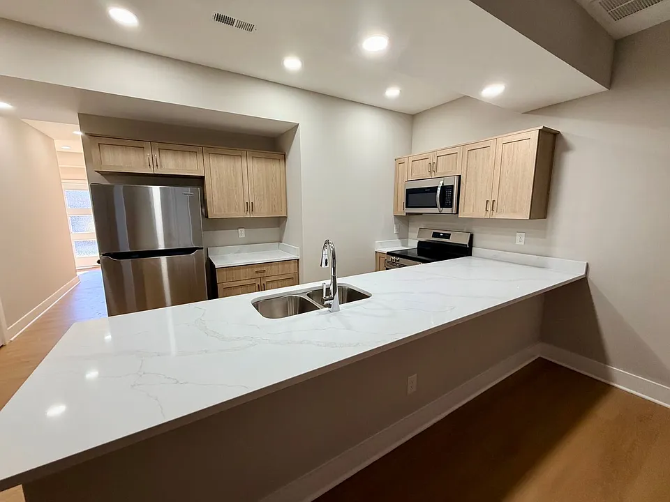 104 Tivoli Path