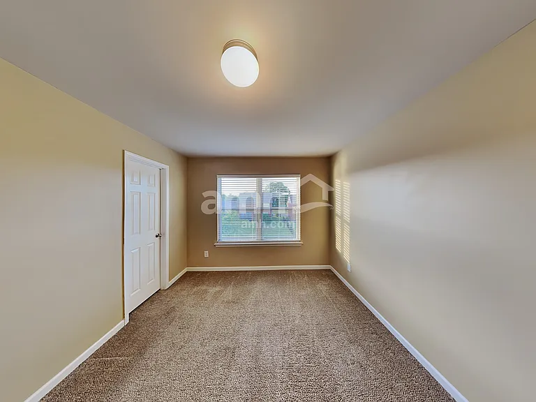 1012 Flaxton St — Photo 19