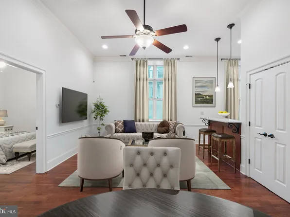 542 E Hector St APT 2, Conshohocken, PA 19428