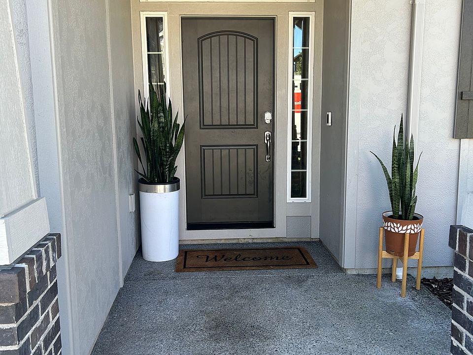 1st image of 3725 S 41st Pl