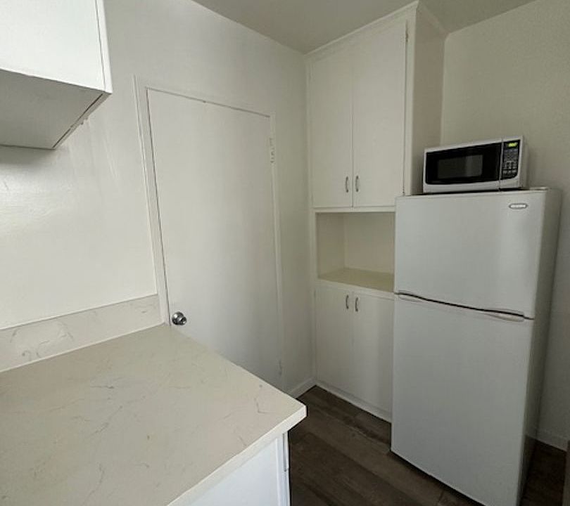 1st image of 3714 Inglewood Blvd APT 6