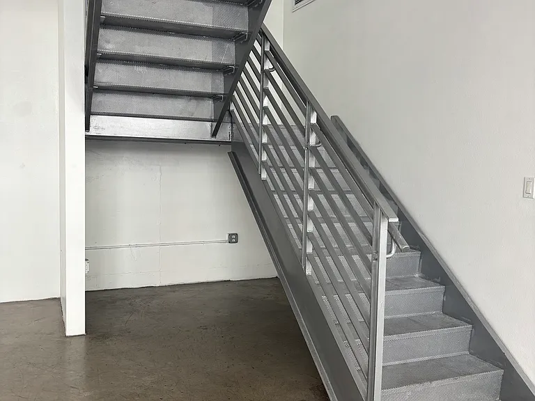 285 W 6th St #104 — Photo 12