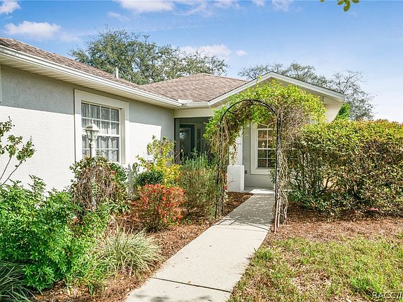 3rd image of 2219 N Brentwood Cir