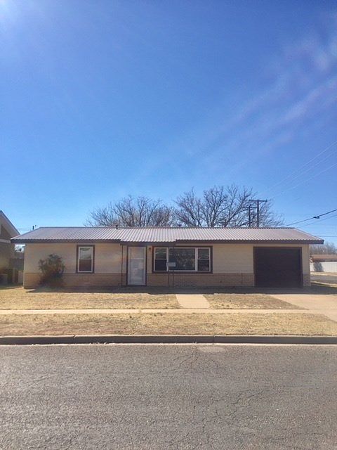 Front street view of house