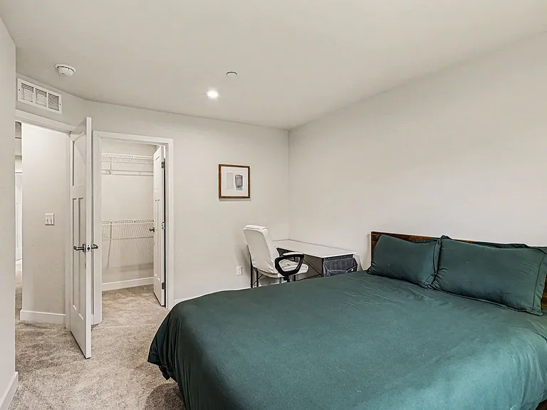 1049 Mountain View Dr — Photo 10