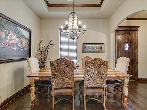 5th image of 2377 Vellano Ln