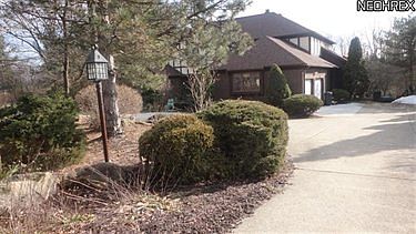 3rd image of 7368 Old Quarry Ln