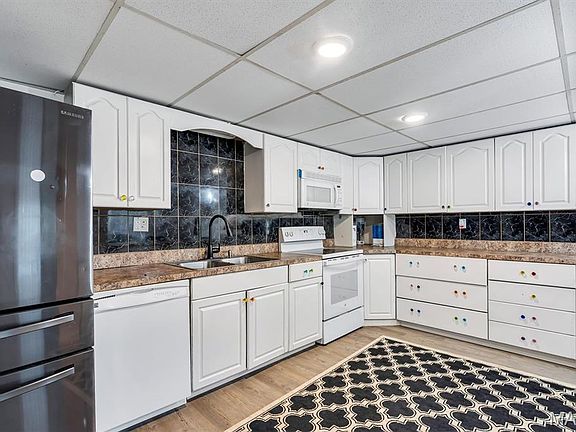 5th image of 2845 Paula Ct