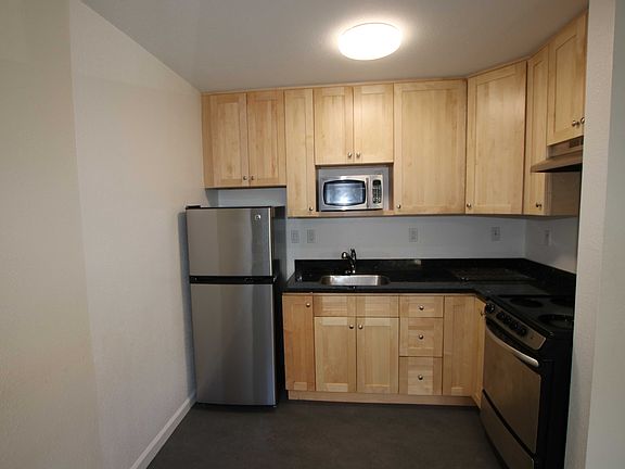 2nd image of 1253 Bush St APT 201