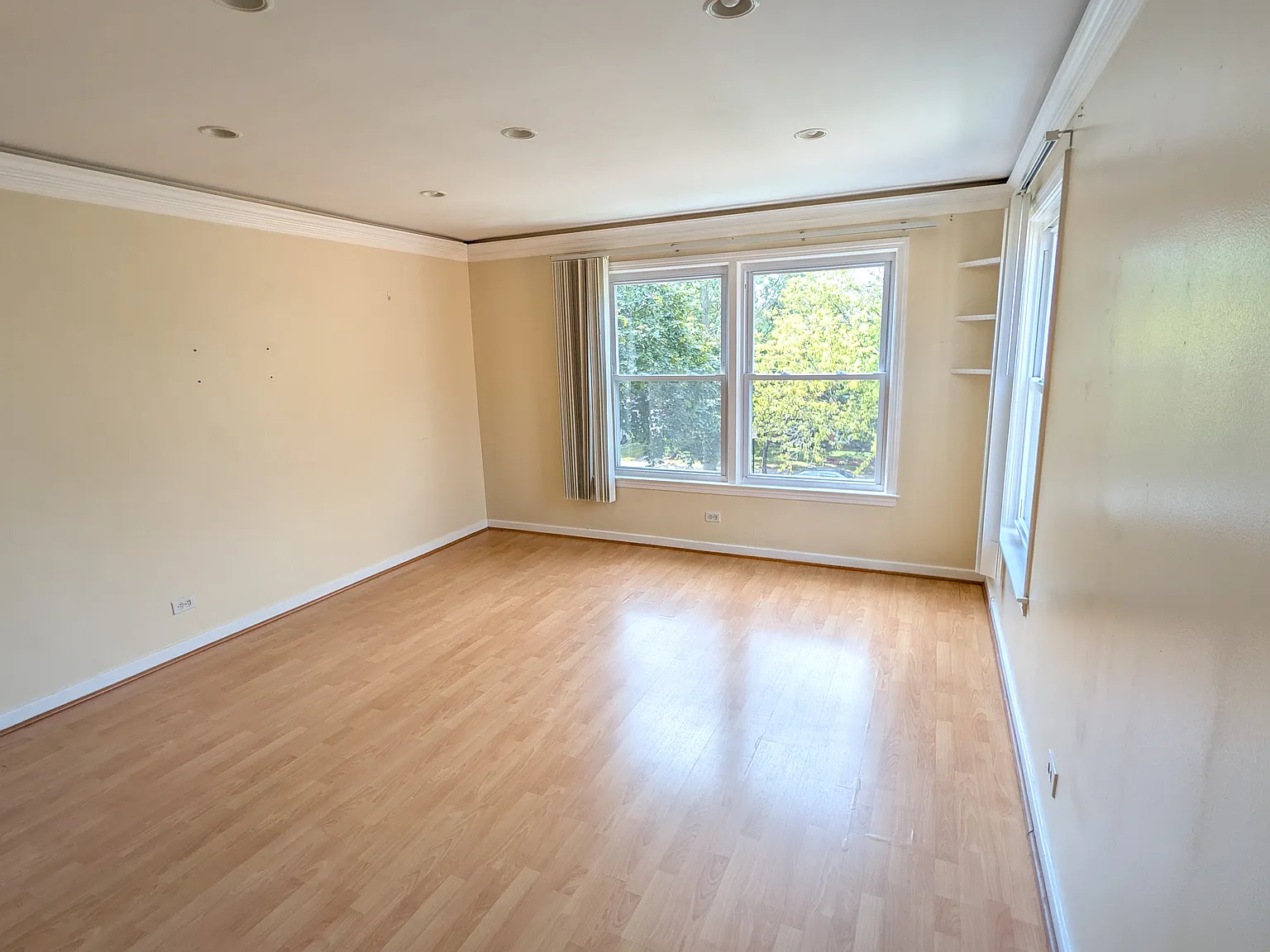 2 bed, 1100 sqft, $1,750 — Photo 4