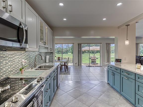 5th image of 5706 Melaleuca Dr