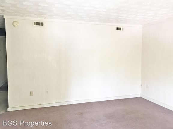 2nd image of 1324 Hillcrest Ave APT 8