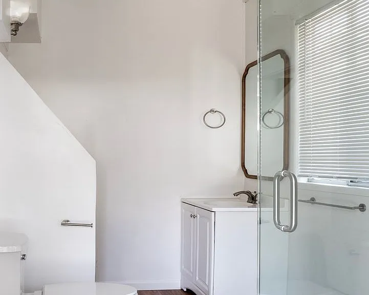 214 W Ortega St — Photo 18