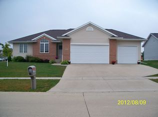 4305 Spring Meadow Pl NE, Cedar Rapids, IA 52411