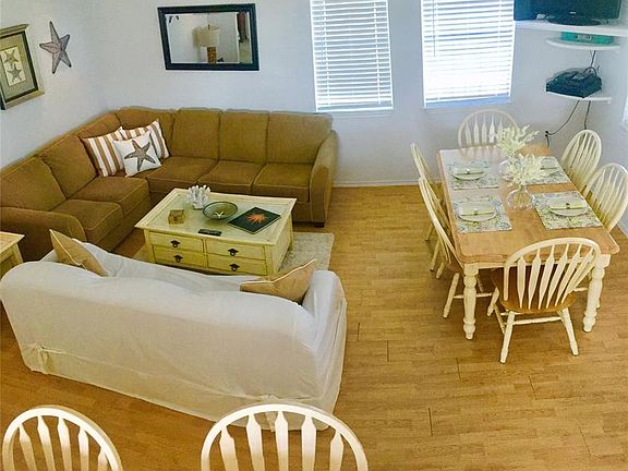 3rd image of 125 Bay Ave #257