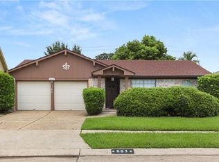 553 Brookmeade Dr, Gretna, LA 70056