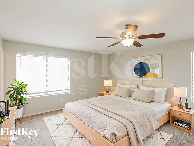 7963 W Marlette Ave — Photo 11