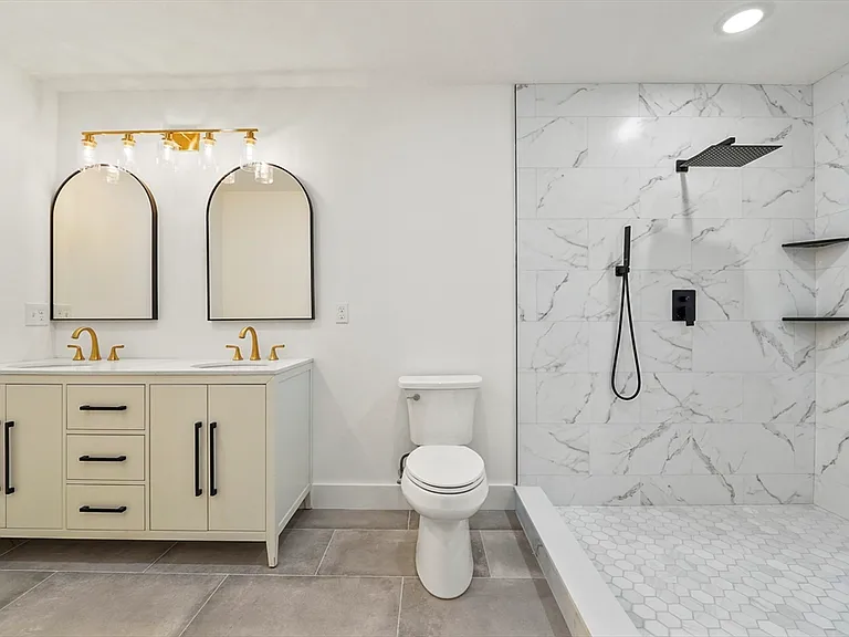 17 Wellington Ave #1 — Photo 17