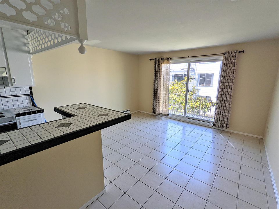 1st image of 125 Palm Ave APT 202