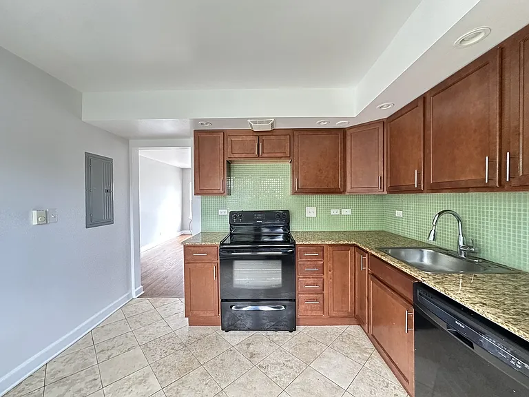 7632.5 N Milwaukee Ave #B3 — Photo 4