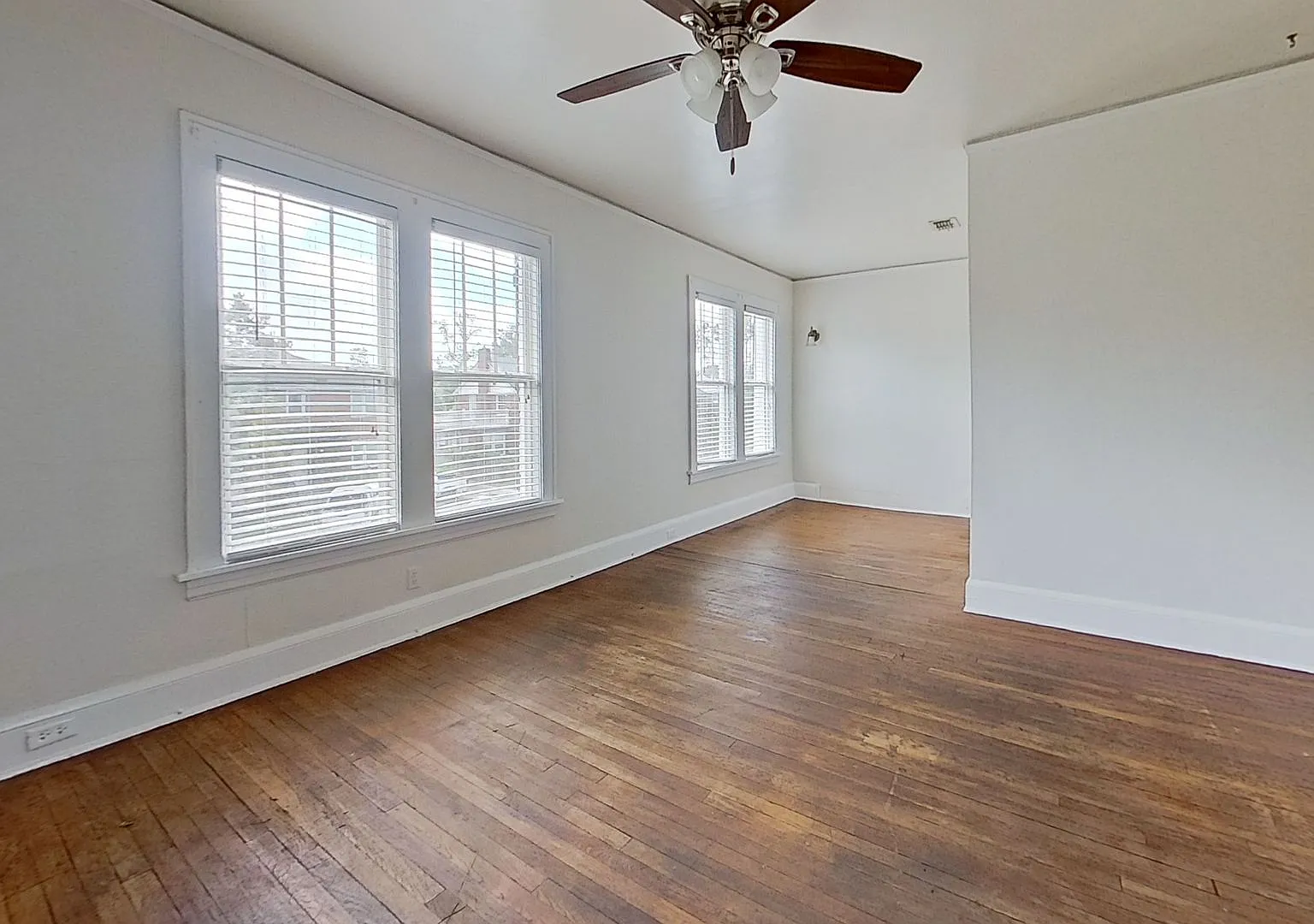 Belmont Naldo Apartments — Photo 3