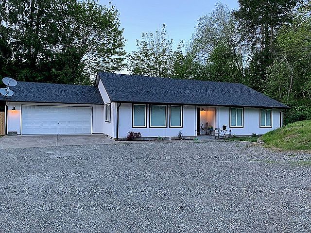 1st image of 2410 E Crestview Dr