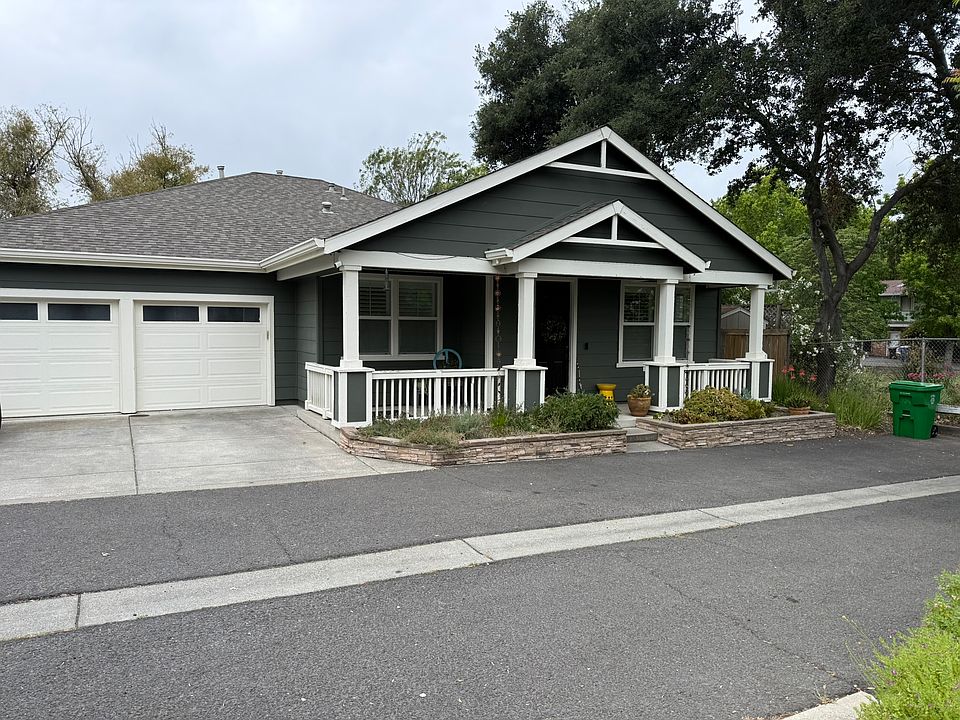 1st image of 129 Willowbend Ct