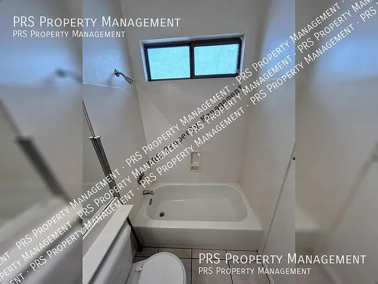 8003 W Clara Ln — Photo 26