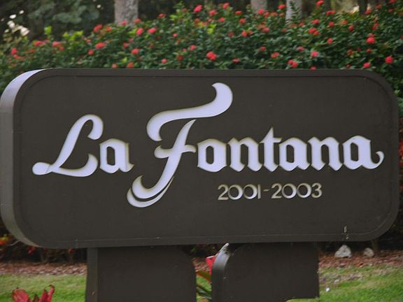 La Fontana Entrance