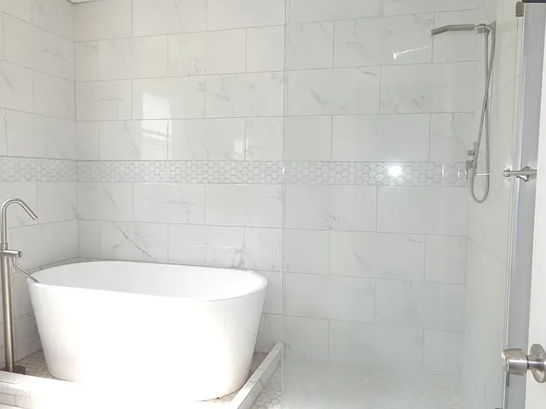 10805 Hull Ave — Photo 6