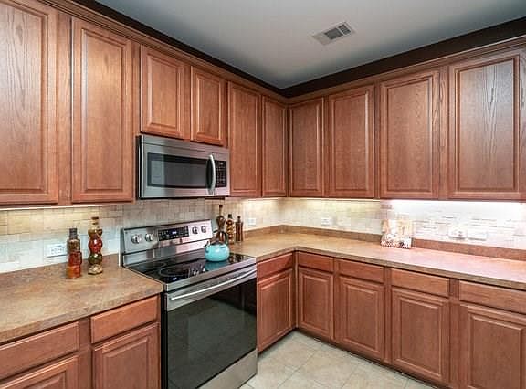 5th image of 1522 Piedmont Dr