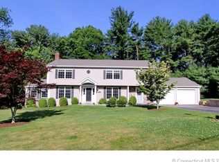 820 Walnut Hill Rd, Orange, CT 06477