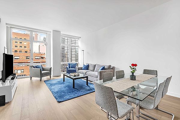 1st image of 305 E 51st St #18B