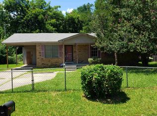 1718 S Marsh St, Pine Bluff, AR 71603